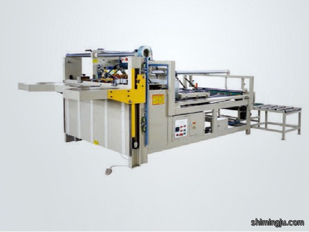 BZX2800型半自动糊箱机